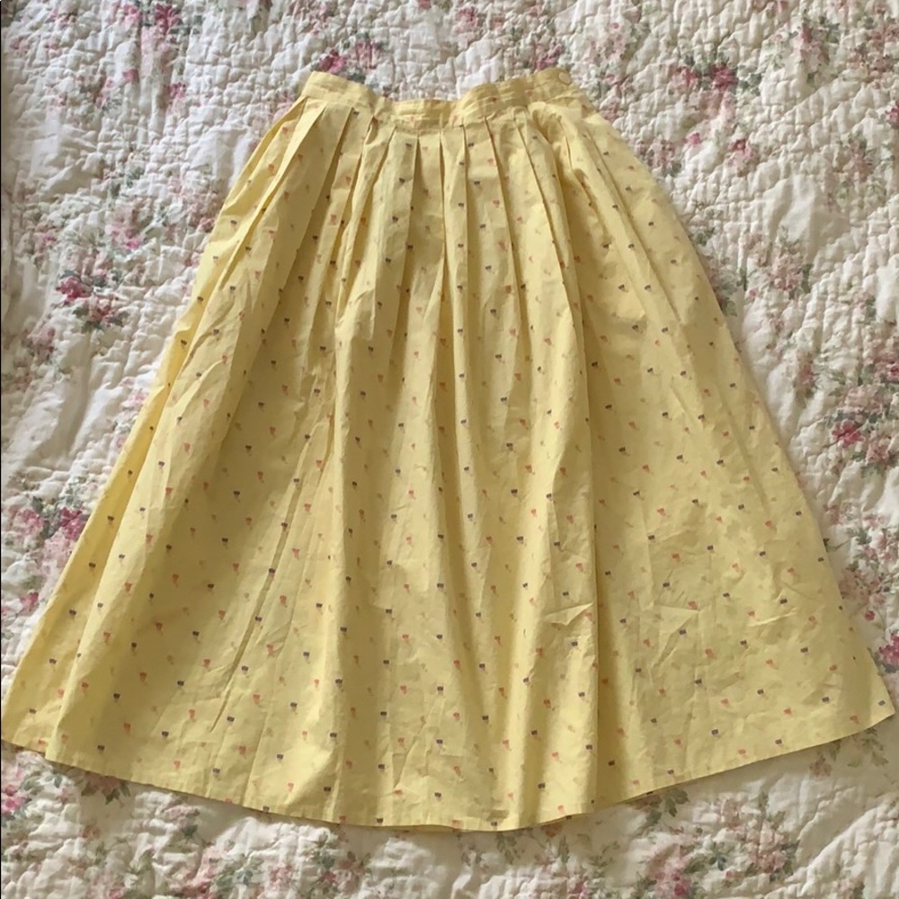 Vintage Yellow Patterned Skirt